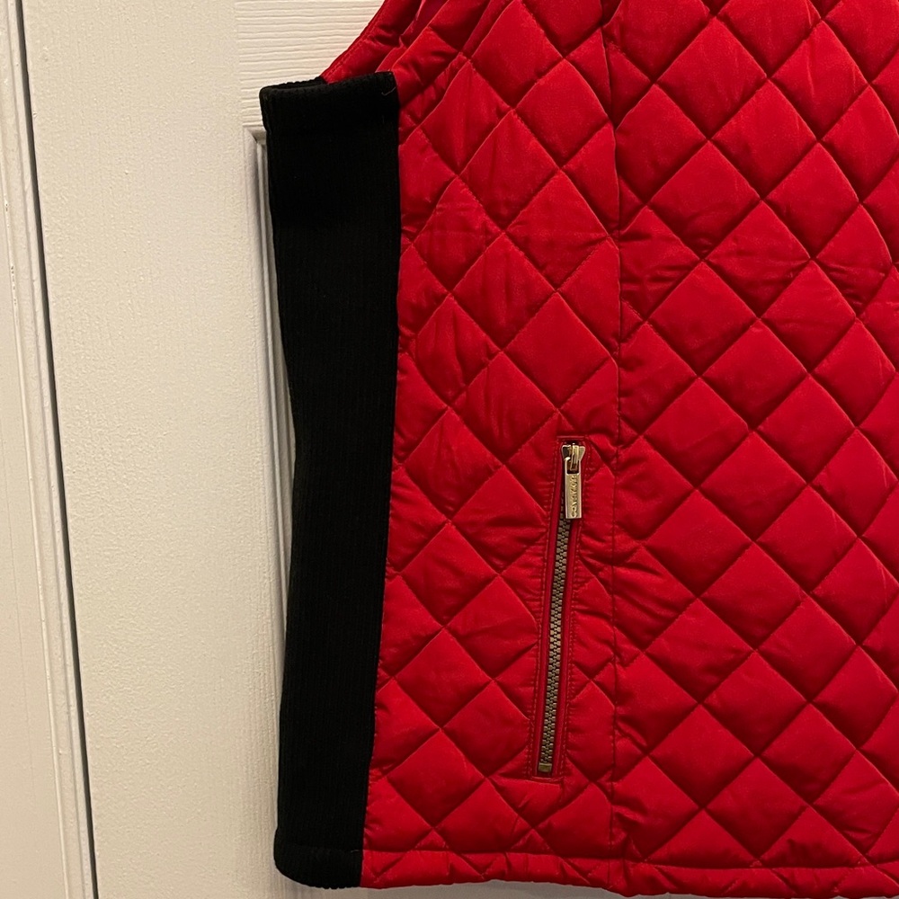 Calvin Klein Women's Red and Black Quilted Vest with an inside zippered pocket. - Picture 3 of 7